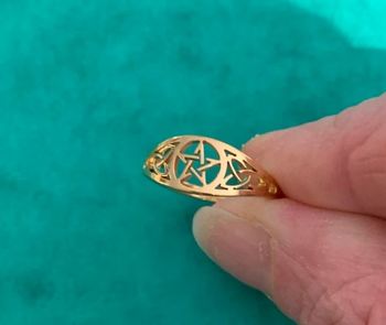 Bague pentagramme en acier inoxydable doré