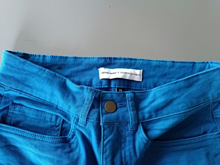 Pantalon bleu électrique galerie Lafayette taille 34 - photo numéro 4