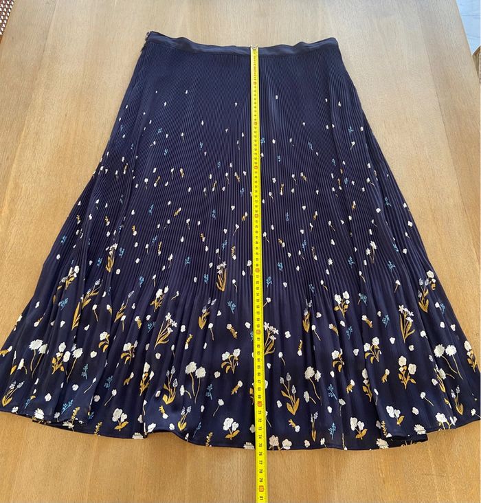 Jupe plissée fleurie bleu marine Comptoir des Cotonniers taille 42 - photo numéro 12