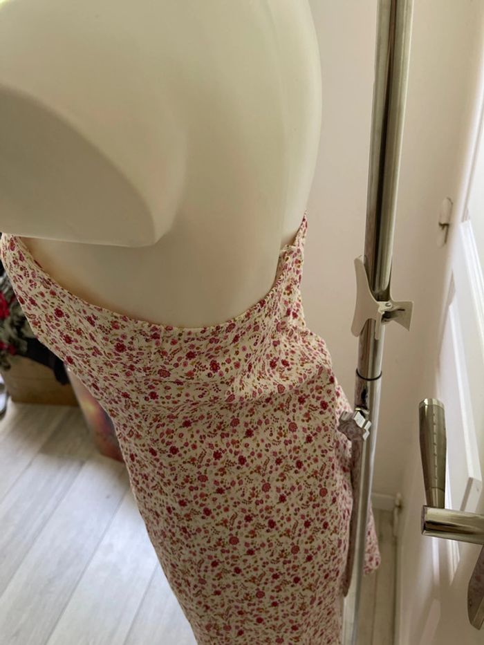 Robe dos nu - photo numéro 9