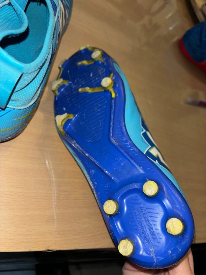 Basket chaussures de football crampon taille 38 mercurial Kylian Mbappé - photo numéro 4