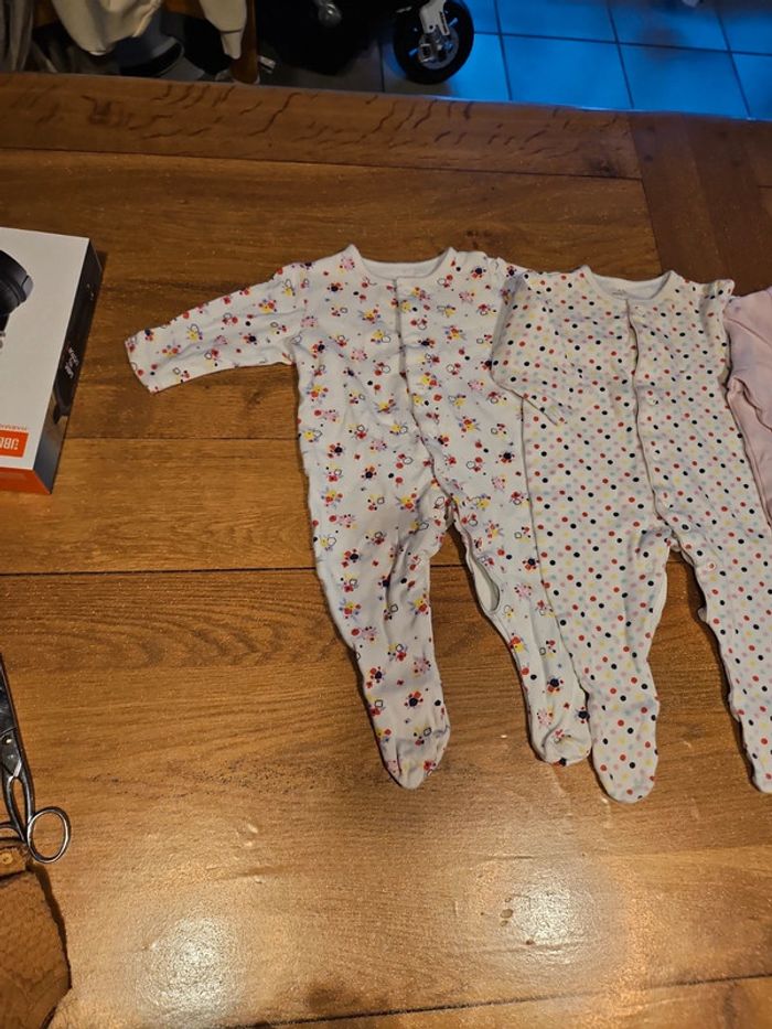 Lot 6 pyjamas 3 mois - photo numéro 7