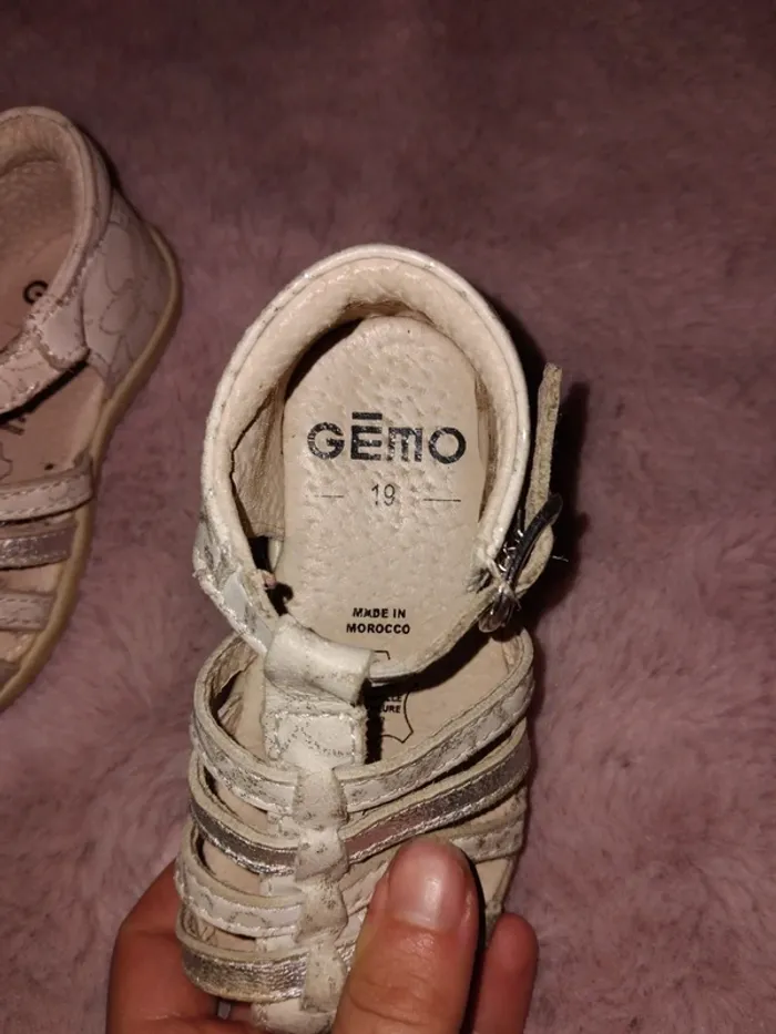 Chaussures 19 mois - photo numéro 2