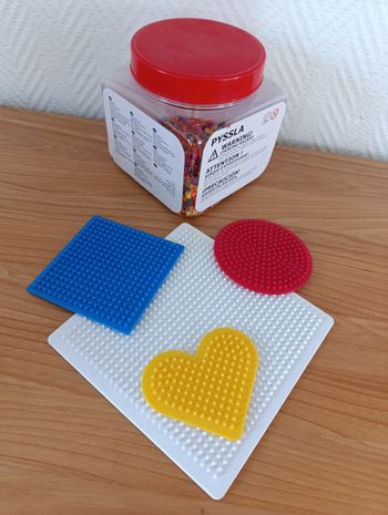 Perles Pyssla + 4 plaques