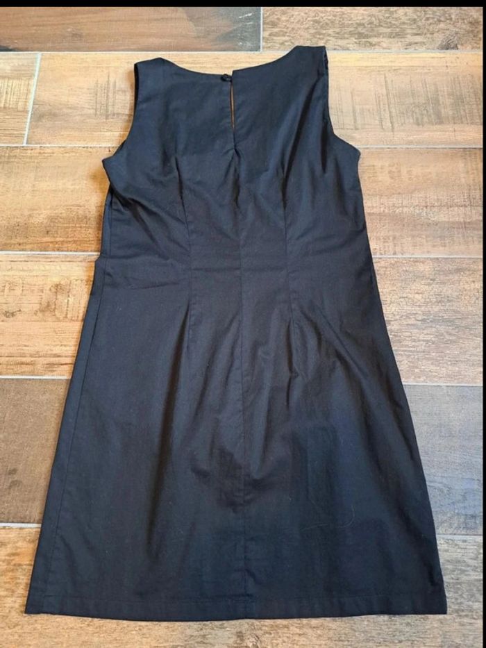 Robe noire T42 - photo numéro 3