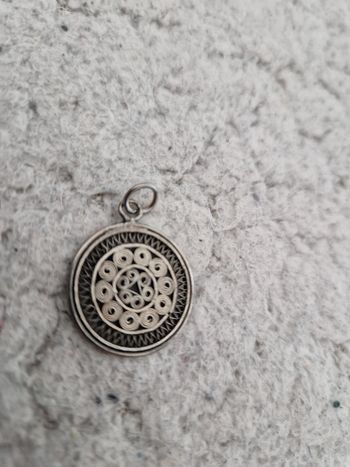 Pendentif Laos