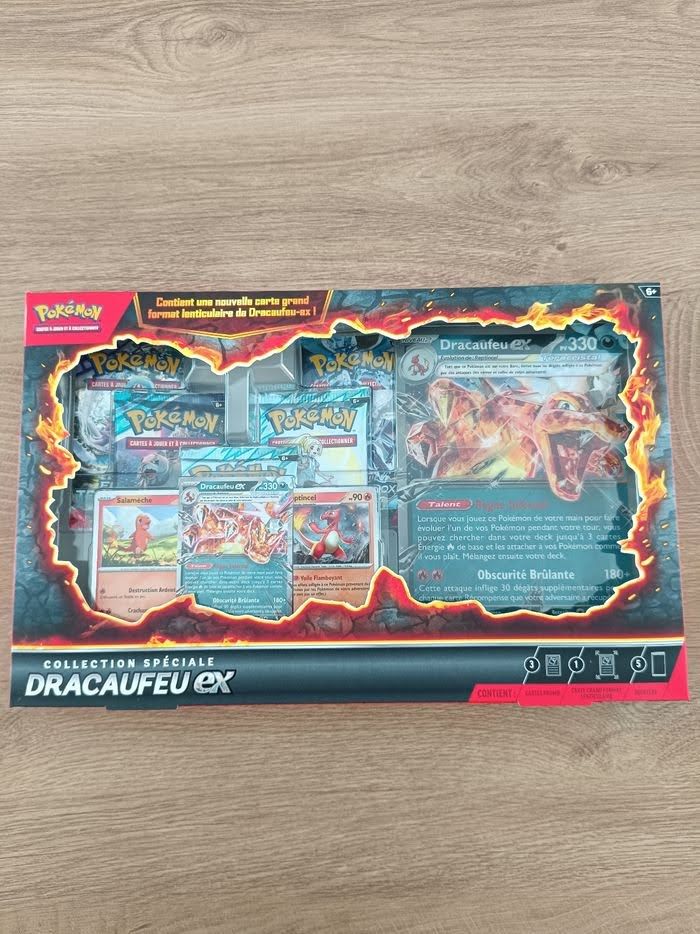 Pokémon - Coffret Collection Spéciale Dracaufeu-EX