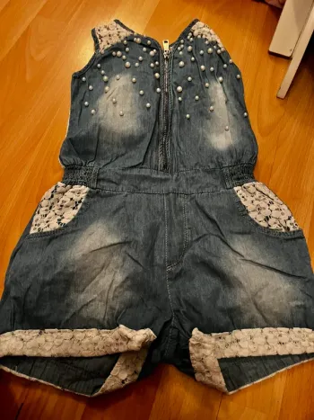 Très belle combinaison jean dentelle et perles fille 6 ans