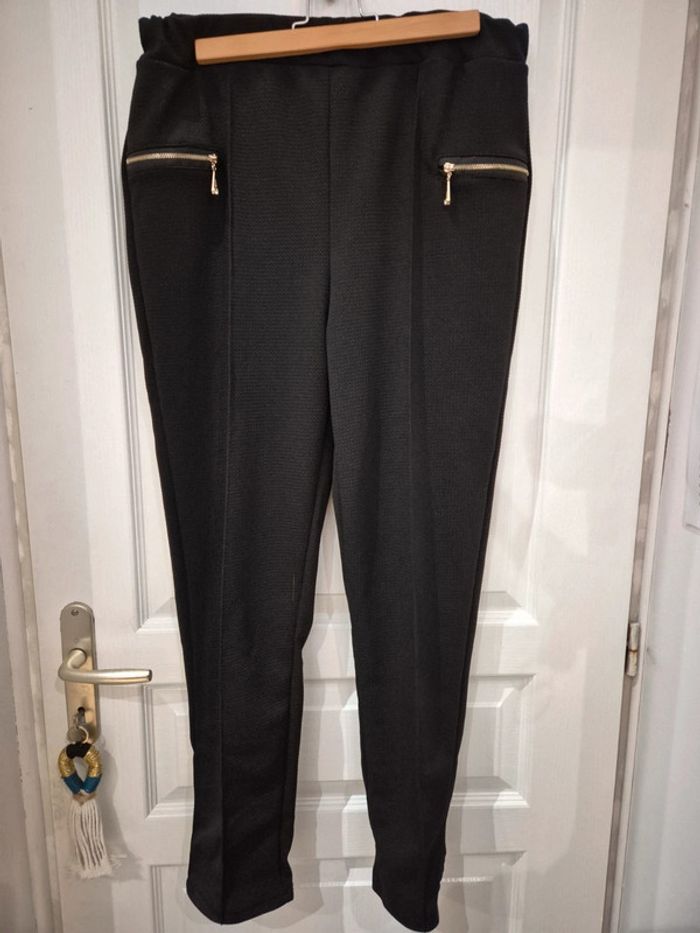 Pantalon noir Taille 40 neuf - photo numéro 2