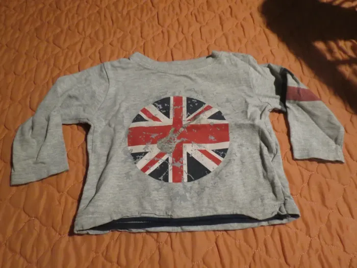 T-shirt taille 6 mois garçon - photo numéro 2