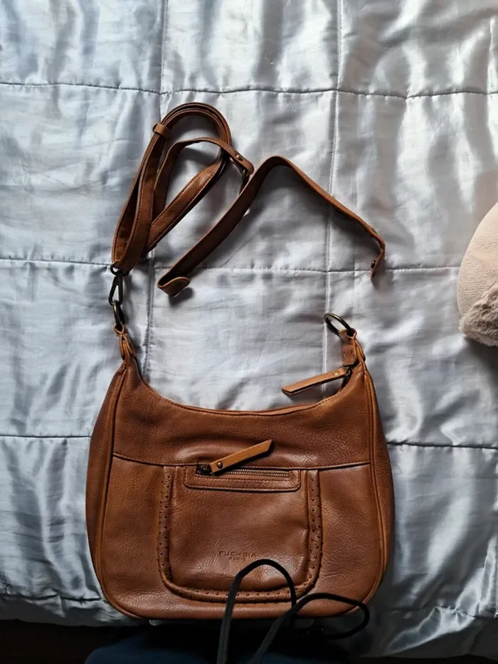 Magnifique sac camel Marque Fuchsia - photo numéro 9