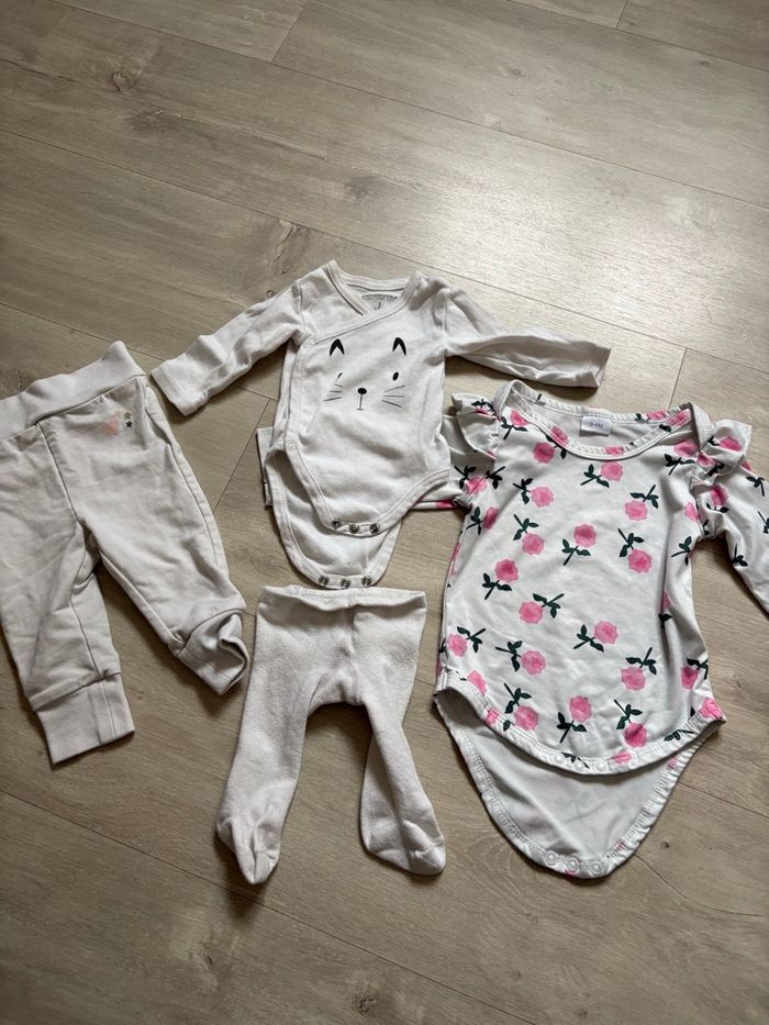 Lot de 52 vêtements bébé fille - photo numéro 10