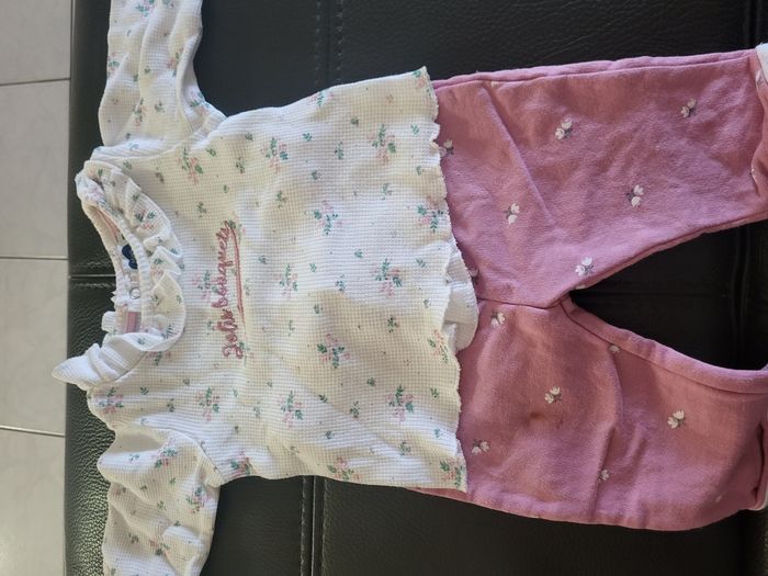 Ensemble t-shirt + 2 pantalons 3 mois - photo numéro 3