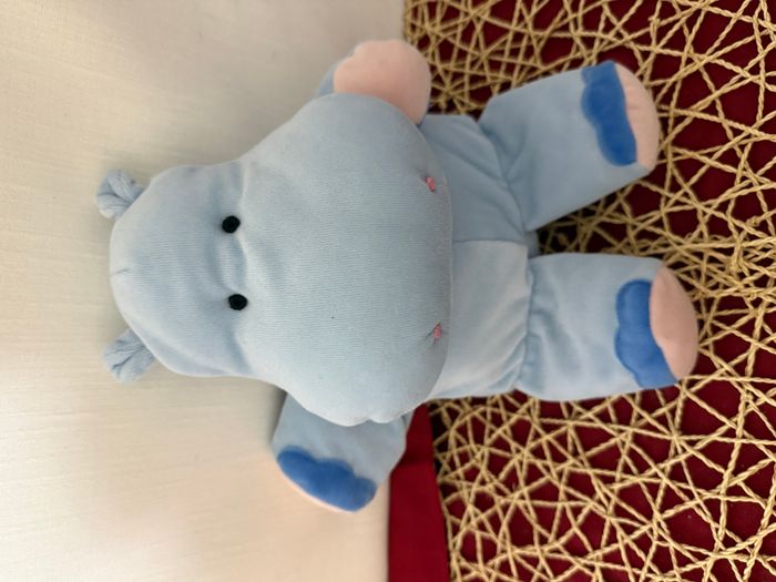 Doudou peluche hippopotame  bleu et rose