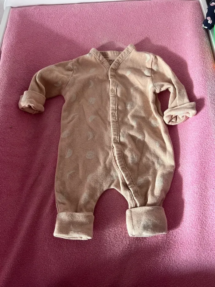 Lot de 5 pyjamas taille 3 mois - photo numéro 4