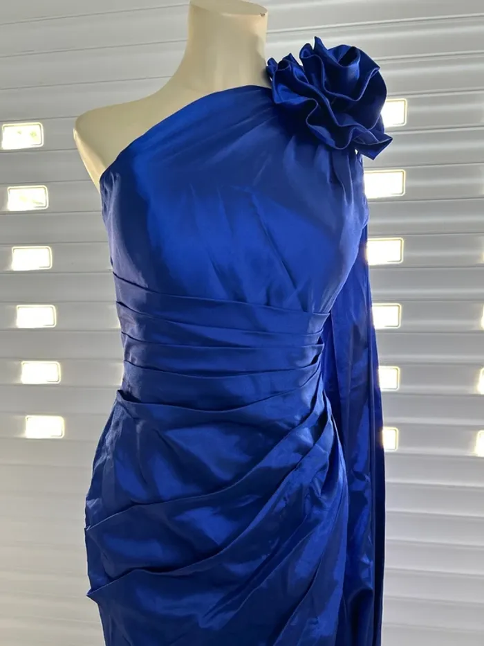 Robe de soirée - photo numéro 2