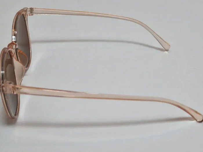 Lunettes de soleil - photo numéro 6