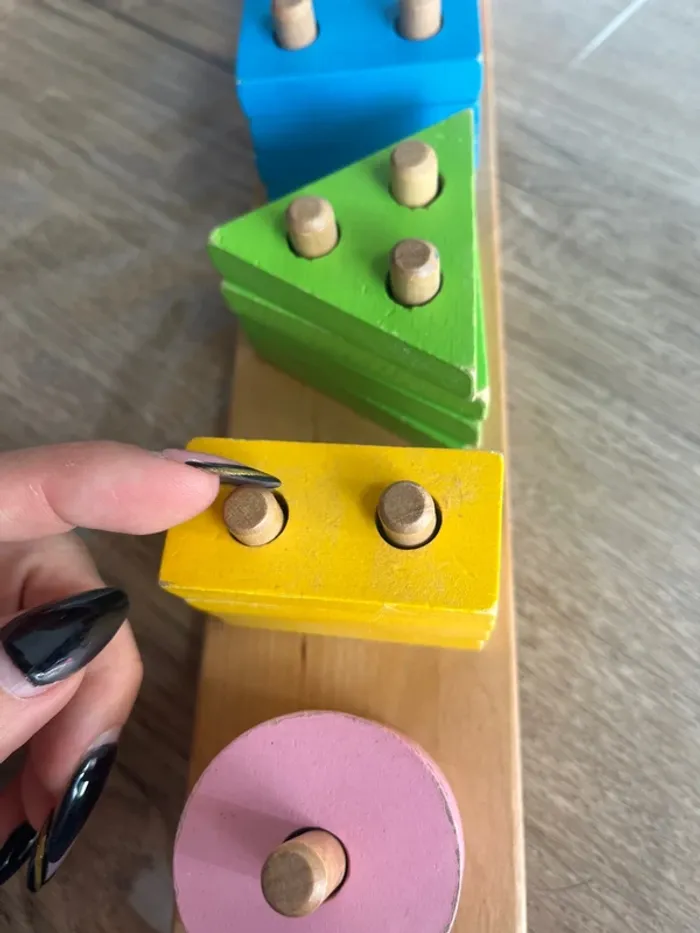 Jeu en bois empilage avec forme - photo numéro 5
