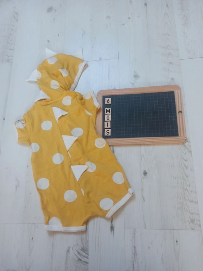 Lot 2 combinaisons / taille 6 mois / neuf - photo numéro 2