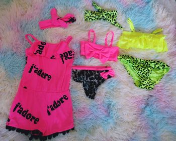 Lot 12 mois été combi et maillots fluo coloré