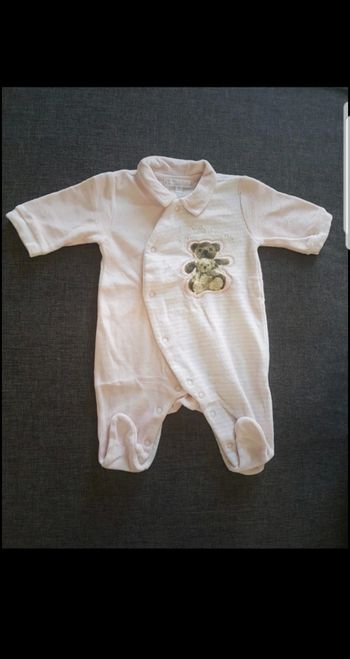 Grenouillère velours bébé fille 1 mois