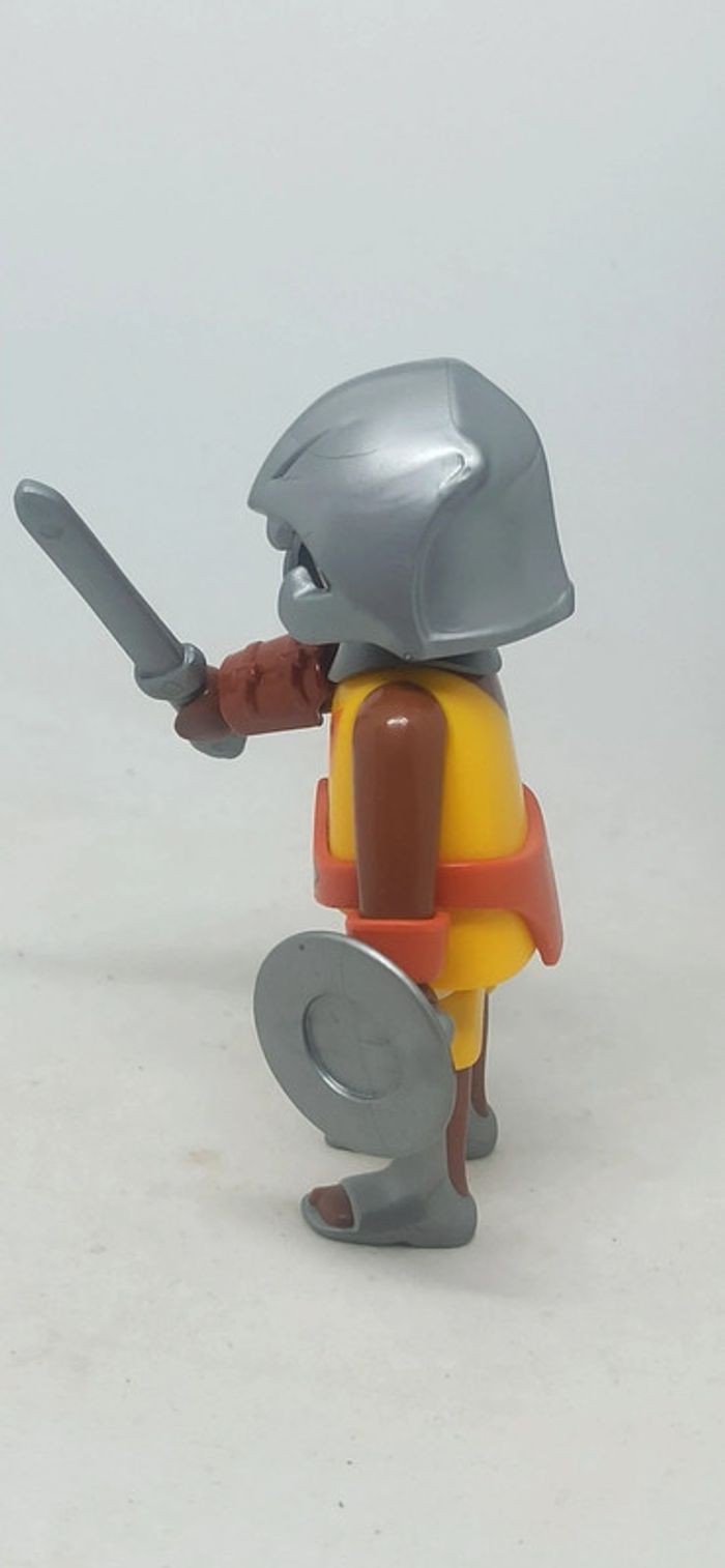 Homme gladiateur avec bouclier gris rond playmobil - photo numéro 3