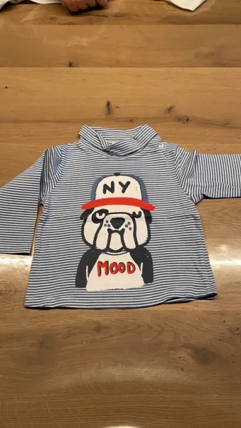Tee shirt
