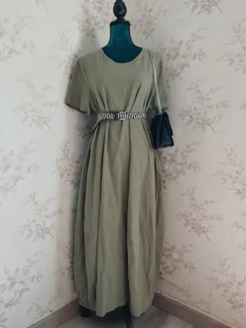 Robe longue kaki coupe "boule" sur le bas / shein / (44-0XL)