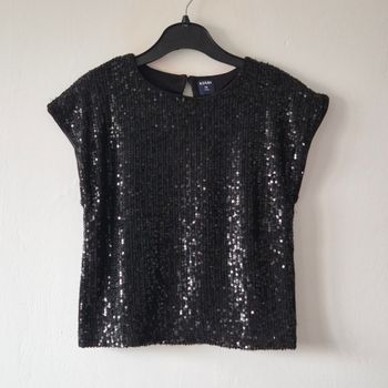 Haut a sequins 