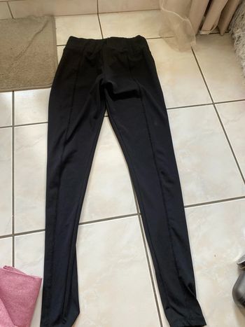 Leggins de sport, noir, taille M. Jennyfer.