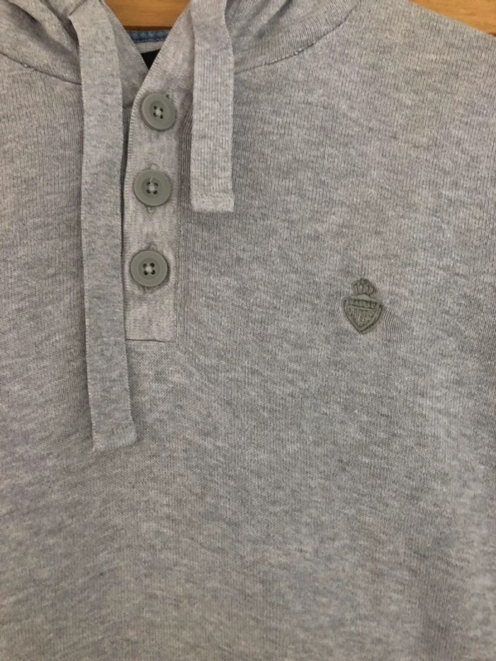 Pull à capuche gris - photo numéro 2