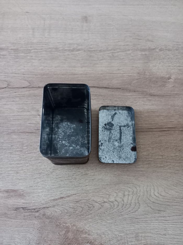 Boite ancienne en métal. - photo numéro 7