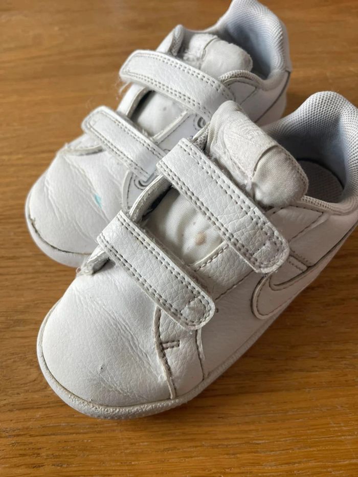Basket blanches NIKE 23 - photo numéro 2