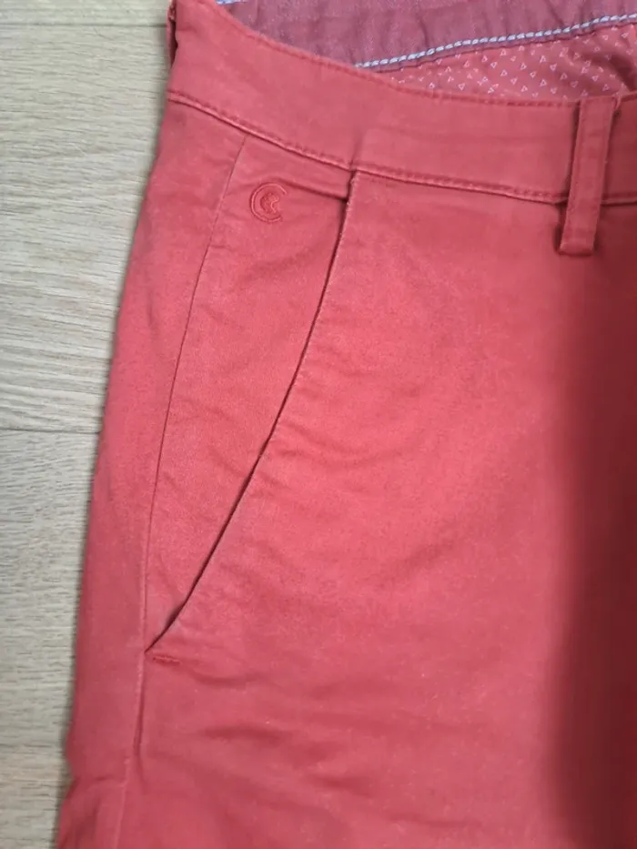 Pantalon rouge t40 - photo numéro 2