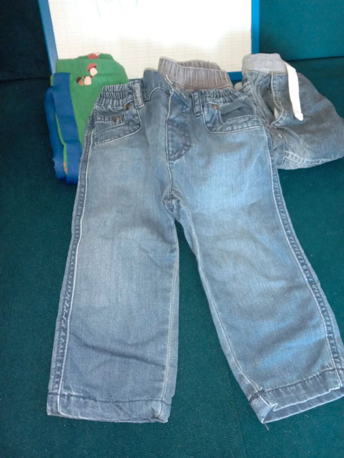 Lot de 5 pantalons jeans 12mois bebe - photo numéro 3