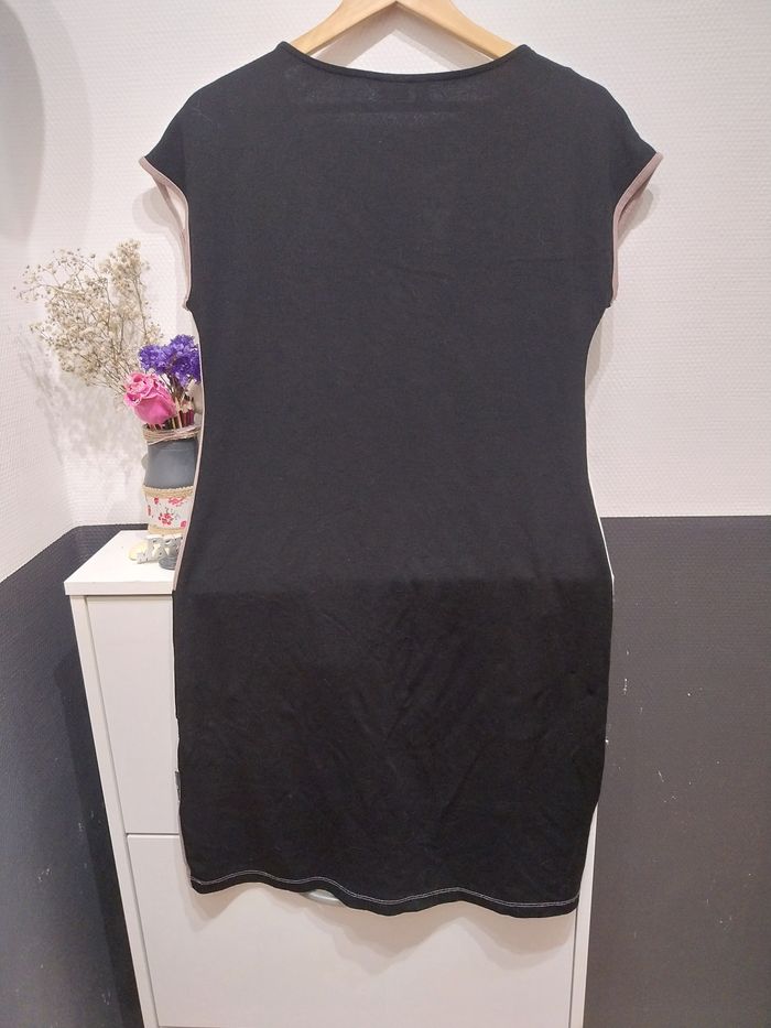 Robe sans manches taille 42 - photo numéro 2