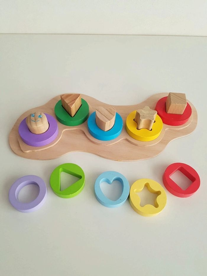 Puzzle en bois à emboîtement chenille des formes et couleurs - photo numéro 16