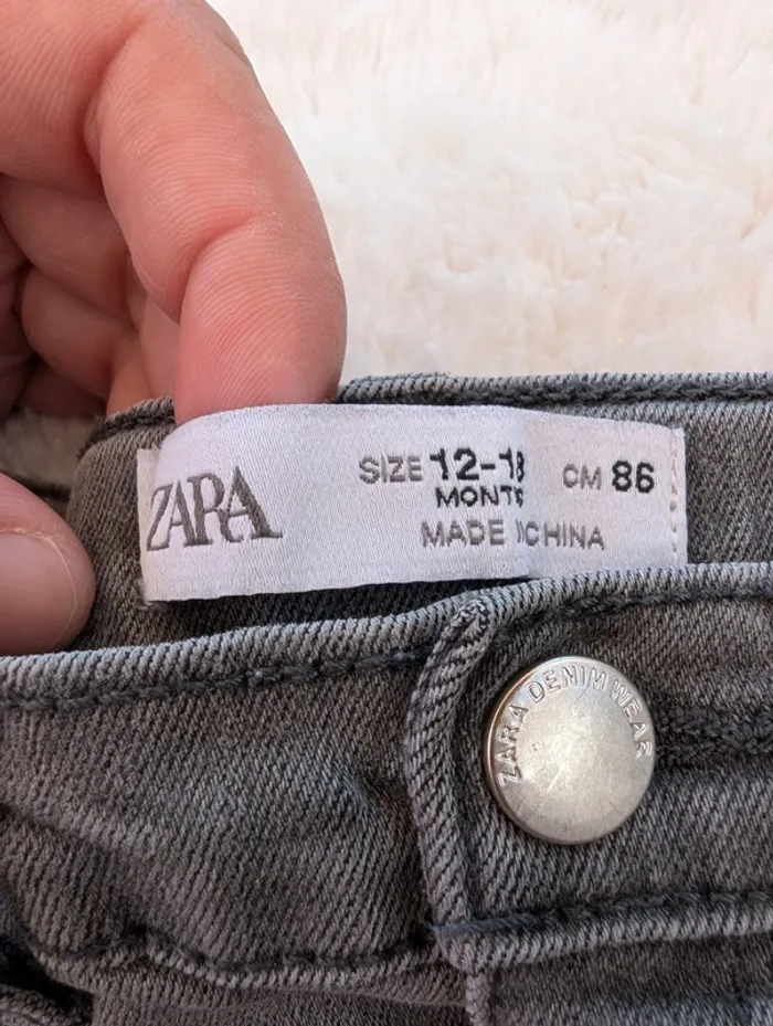 Jeans Zara gris 12-18 mois - photo numéro 2