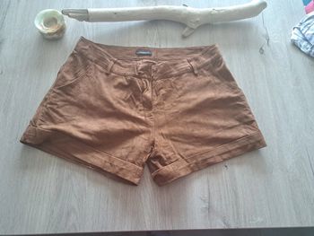 Short en cuir