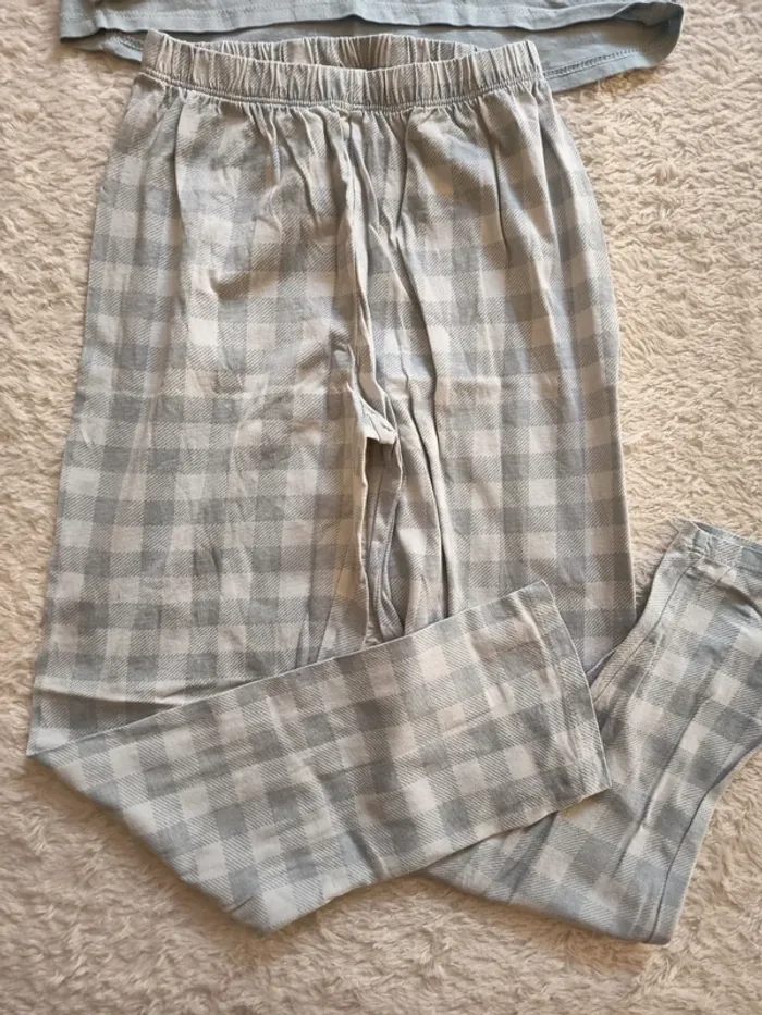 Pyjama 2 pièces léger mi saison OVS en 8-9 ans - photo numéro 2