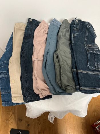 Lot 7 pantalons en 12 mois