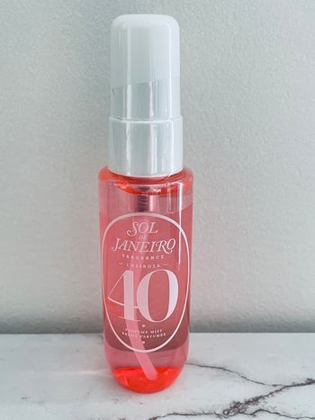 Brume parfumée corps et cheveux  Cheirosa 40 marque Sol De Janeiro Format 30 ml Neuve