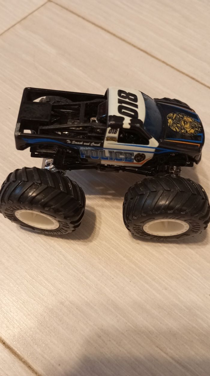 Monster truck hot Wheels - photo numéro 2