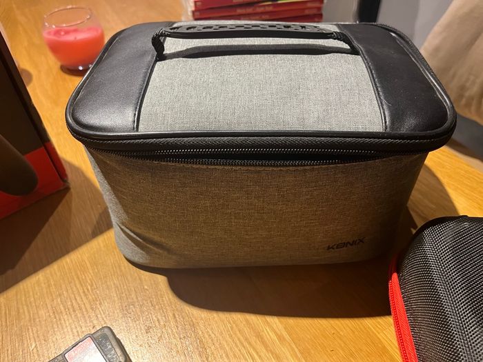 Switch avec accessoires jeux et sacoches - photo numéro 5