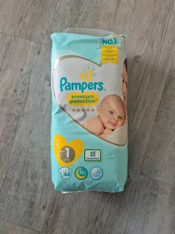 44 couches Pampers Taille 1