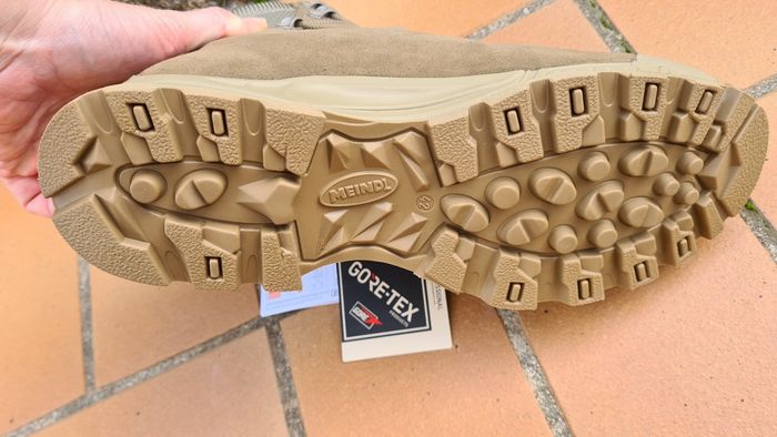 Chaussures de randonnée - photo numéro 4