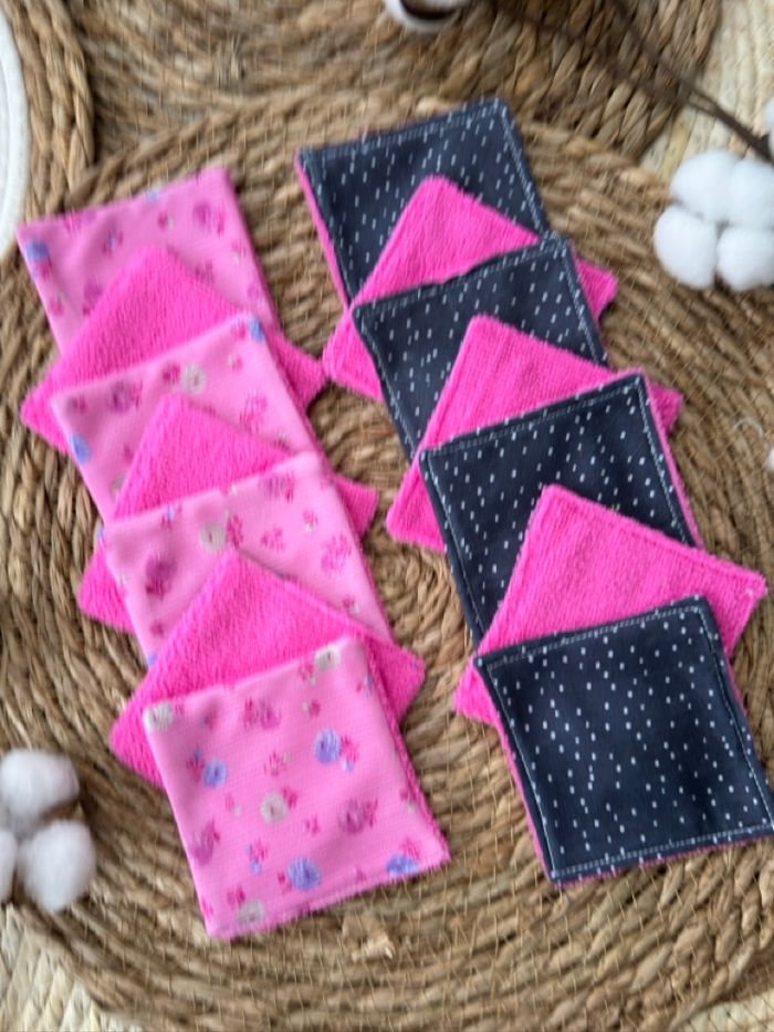 Lingettes lavables en éponge micro fibre lot de 14 Taille 9x9 cm lavable à 30° Création Fait main Ateliersdisa