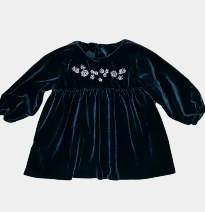 Bonnet à Pompon Robe à manches longues 6 mois en velours NEUVE