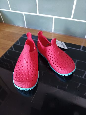 Chaussures aquatiques (pointure 23/24)