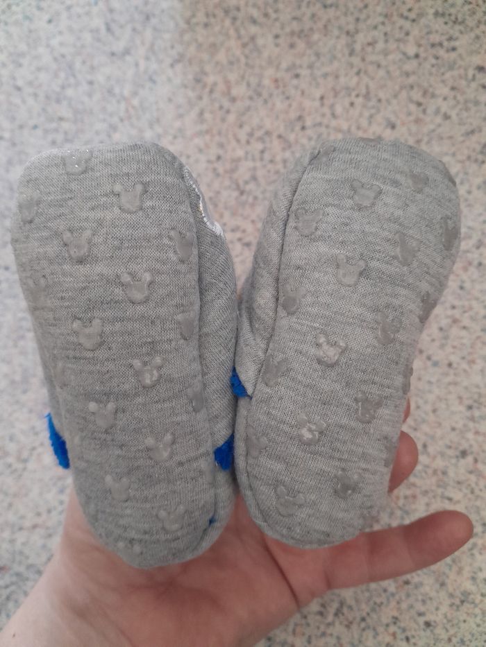 Chaussons disney - photo numéro 4